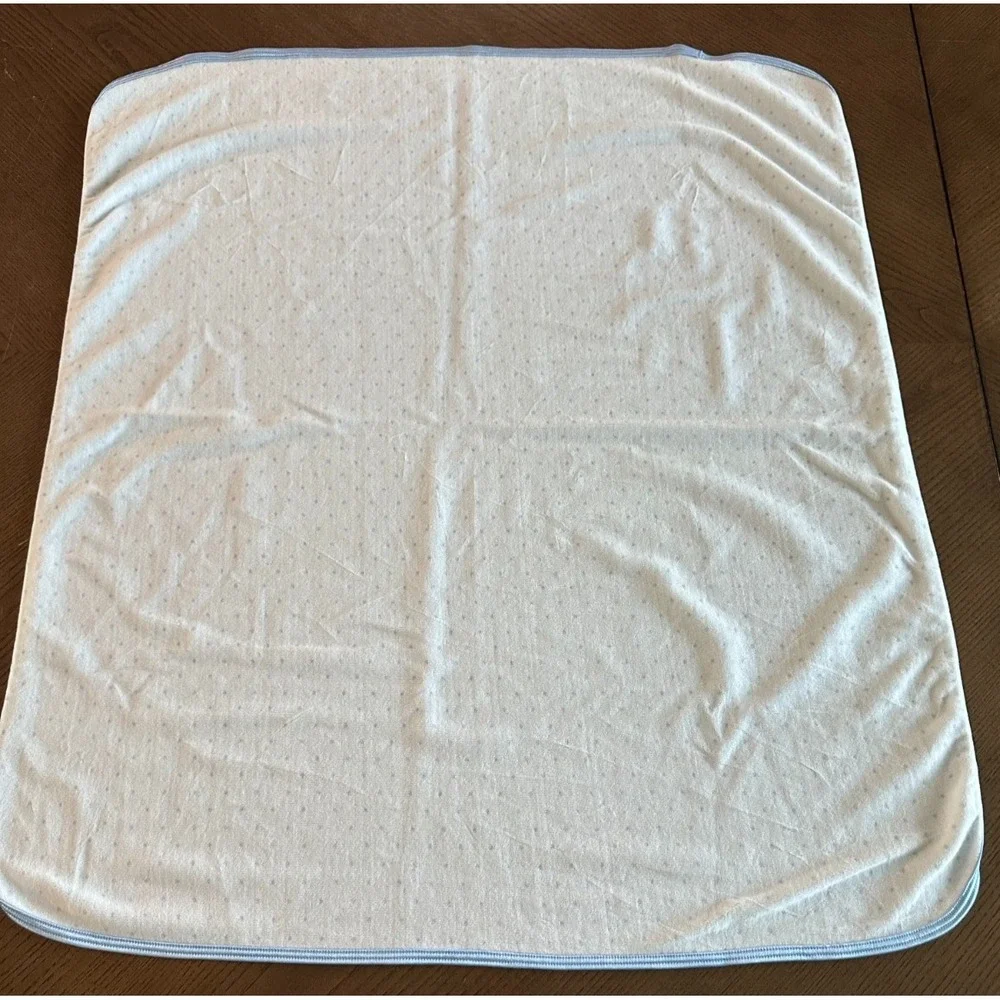 Baby by Bon BeBe Blue Polka Dots Lovey Security Blanket‎ 27'' x 30''